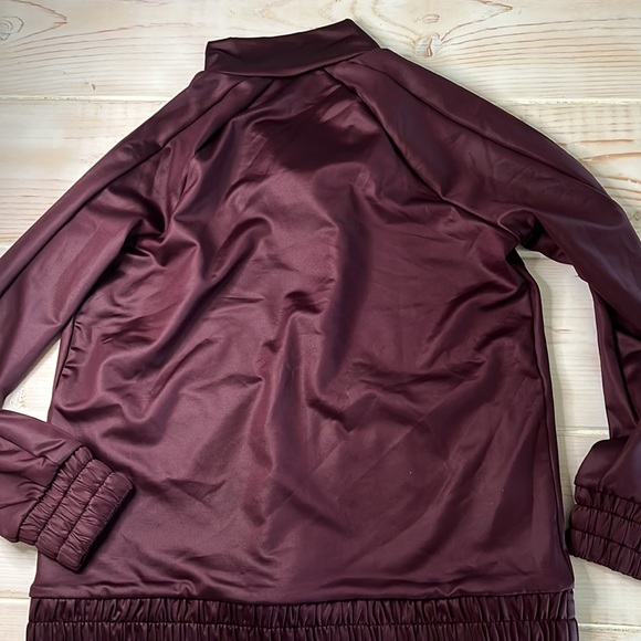 NWT Sweaty Betty purple shimmer lightweight slim fit Laverne track jacket - Picture 11 of 13